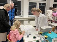 Auch bei Paula kann man coole Farbexperimente machen. (Foto: Dg)