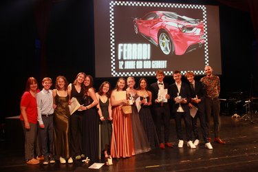 Die SMV dankt acht Mitgliedern, die nun mit dem Abitur in der Tasche die Schule verlassen.