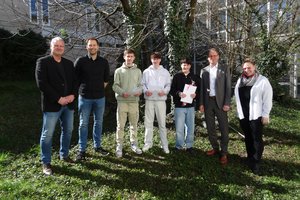 Zufriedene Gesichter bei der Ehrung. (Foto: Bö)