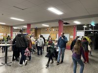 Das Foyer ist Durchgangs- und Verweilraum in einem. (Foto: Dg)