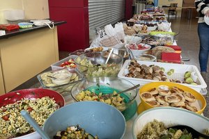 Viele Köche ... bringen ein superleckeres Buffet auf den Tisch!